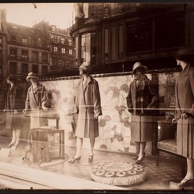 Eugène Atget, Bon Marché, 1926