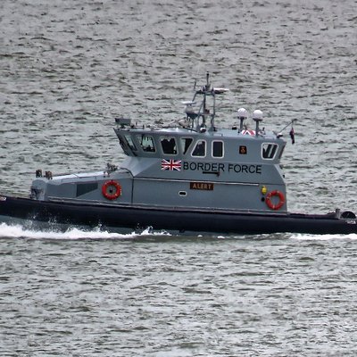 HMCPV_'Alert'_Border_Force_patrol_vessel_off_Broadstairs,_Kent,_England_1