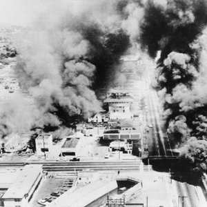 Wattsriots-burningbuildings-loc