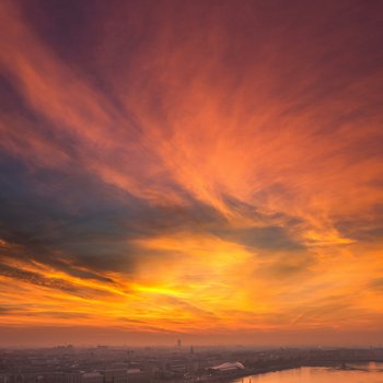 daniel-olah-f0P7y3swnZU-unsplash