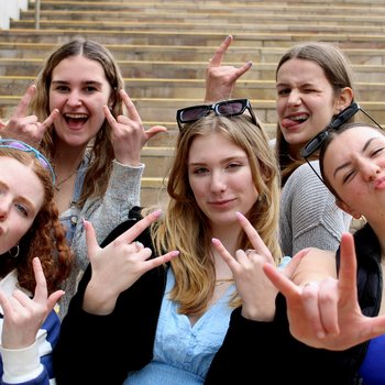 olivia-hibbins-XR704uoIYBg-unsplash